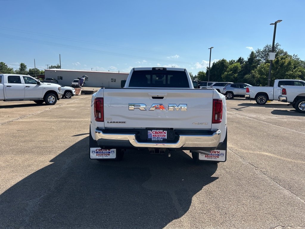 New 2025 RAM 3500 Laramie image 4