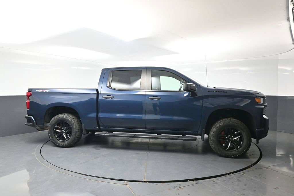 Used 2022 Chevrolet Silverado 1500 Custom w/ LPO, Dark Essentials Package AWD/4WD image 3
