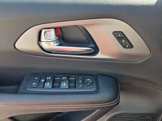 New 2027 Chrysler Pacifica Limited w/ S Appearance Package FWD image 23
