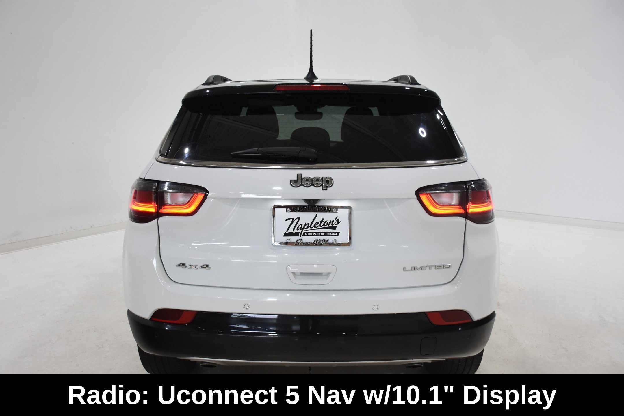 Used 2023 Jeep Compass Limited w/ Elite Group AWD/4WD image 5