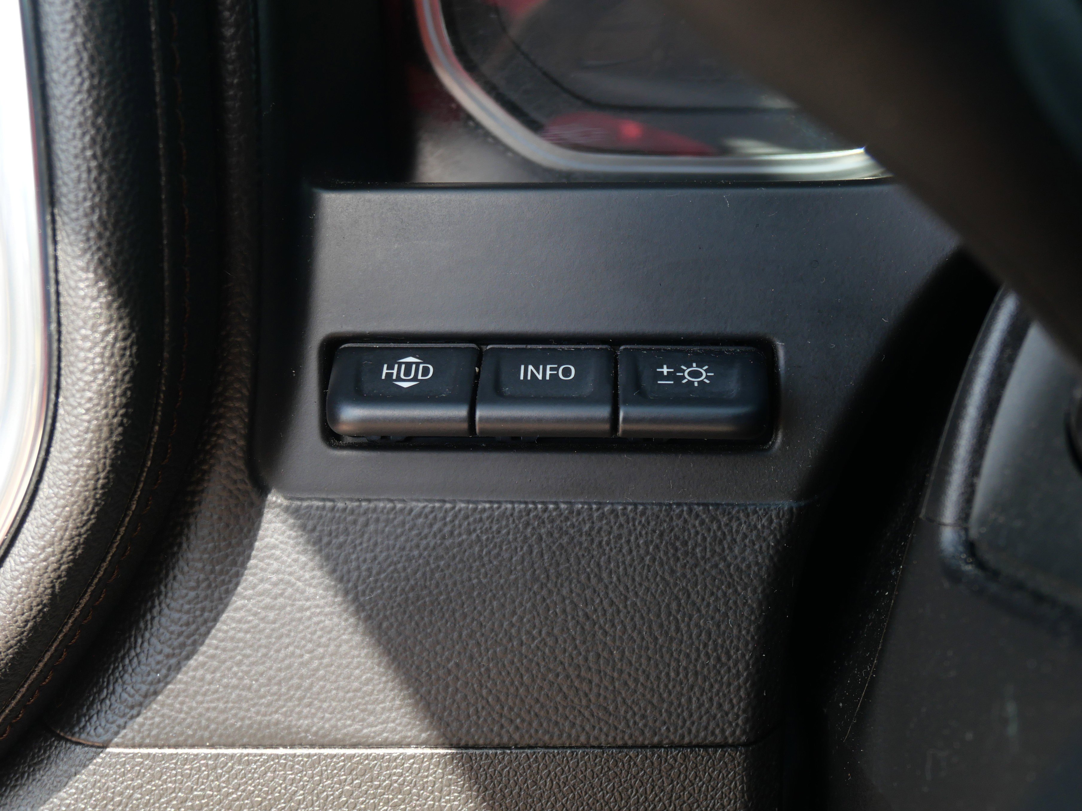 Used 2019 GMC Sierra 1500 AT4 w/ AT4 Premium Package image 11