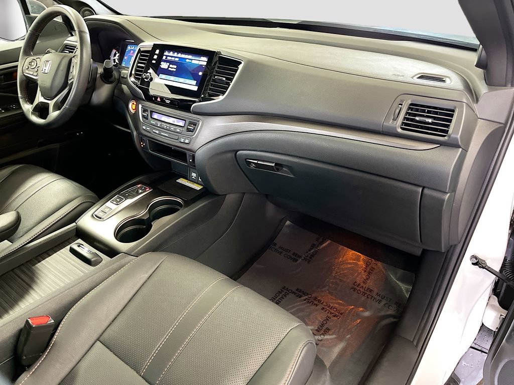 Used 2023 Honda Passport TrailSport image 31