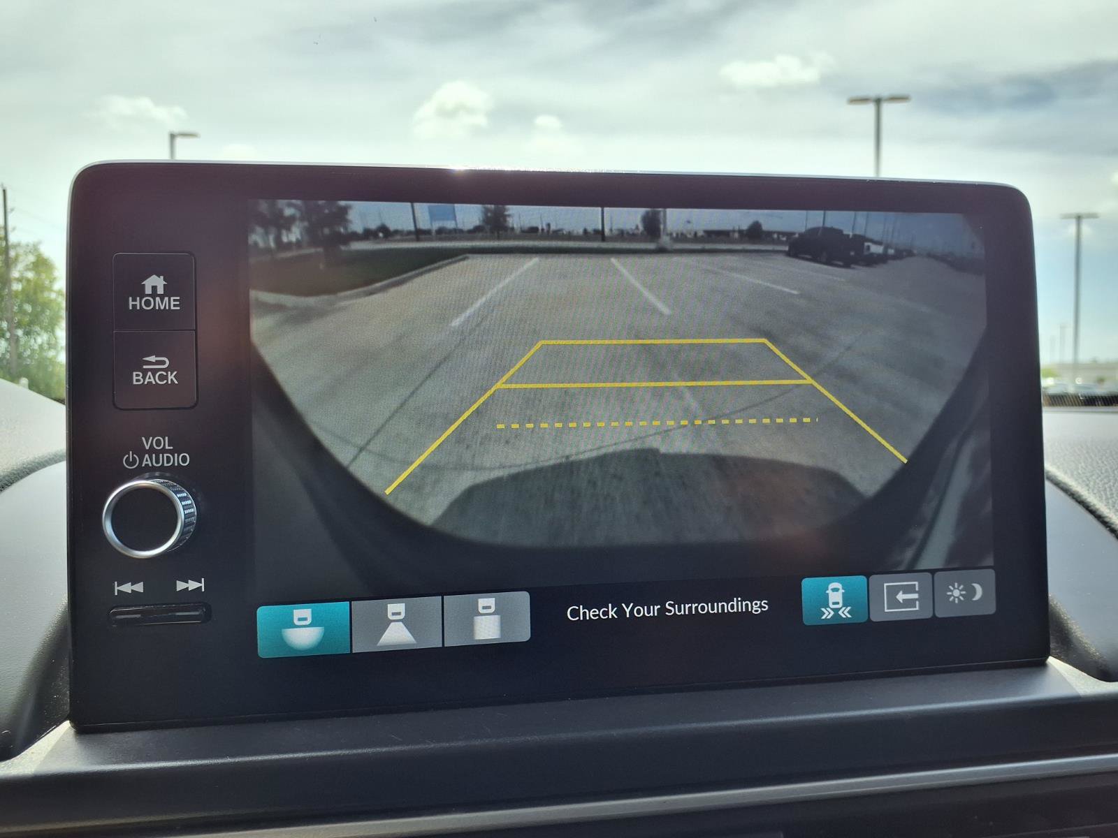 Used 2025 Honda Pilot EX-L image 11