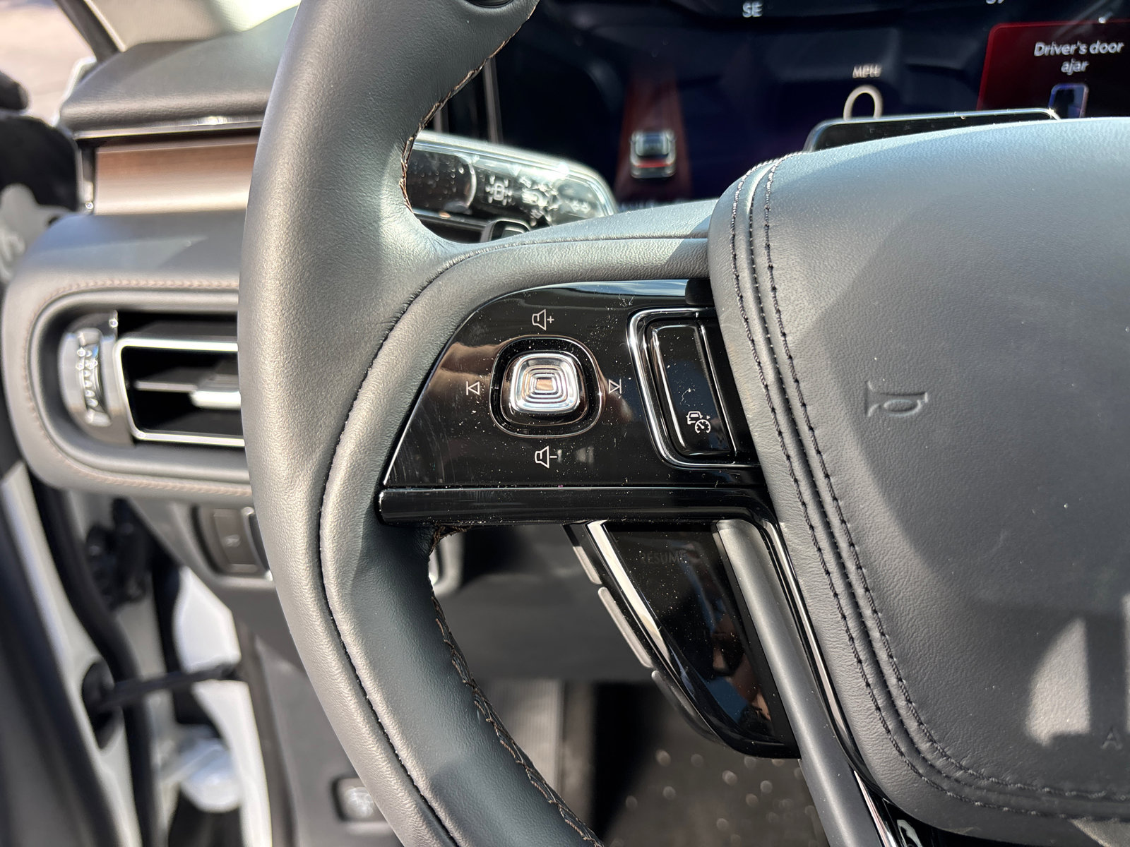 New 2026 Lincoln Aviator Reserve AWD/4WD image 17