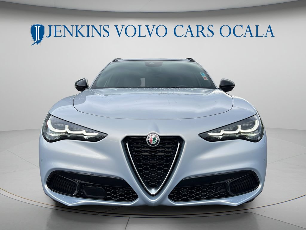 Used 2024 Alfa Romeo Stelvio Ti w/ Active Assist Plus Package AWD/4WD image 8
