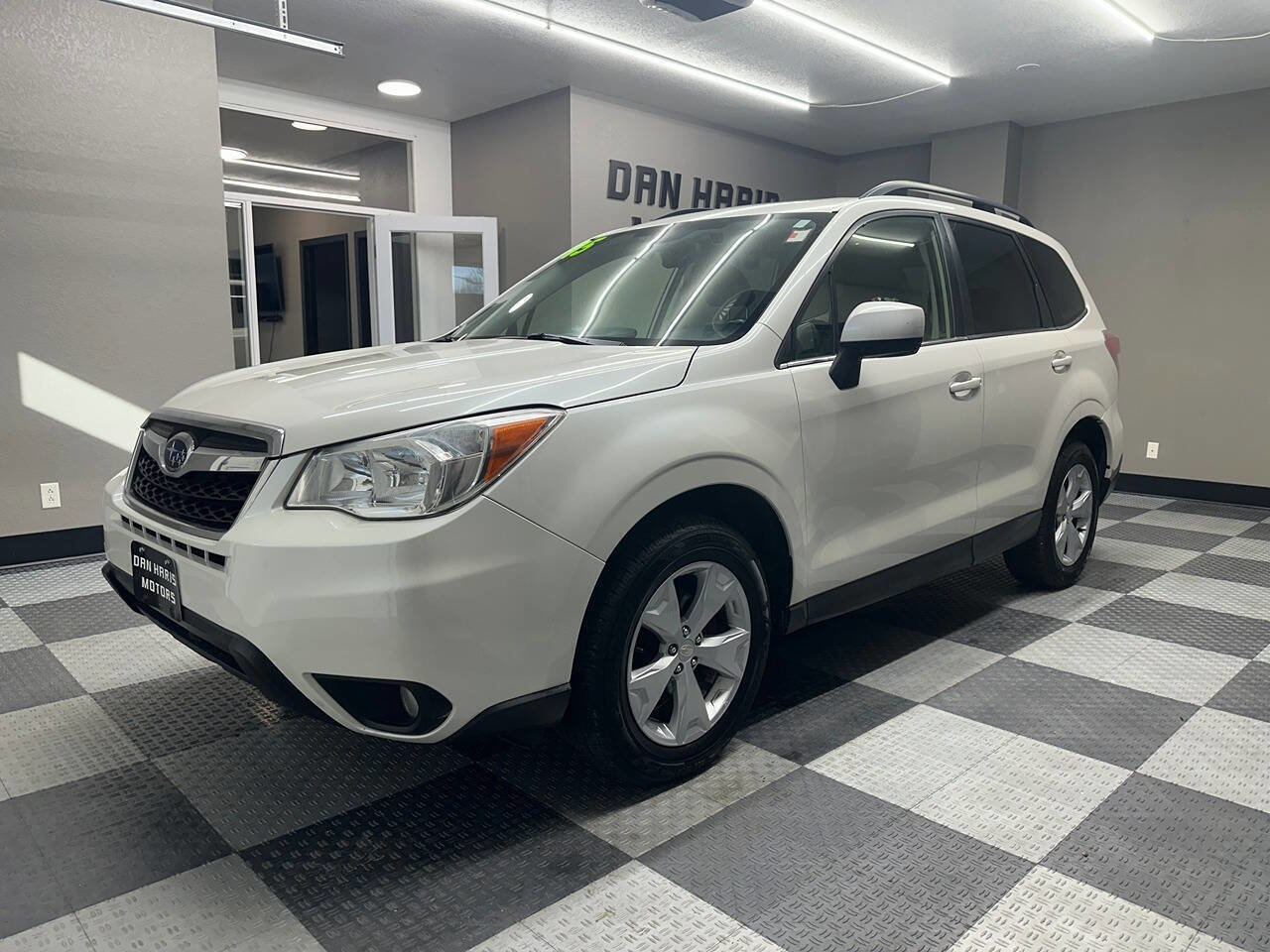 Used 2015 Subaru Forester 2.5i Limited image 2