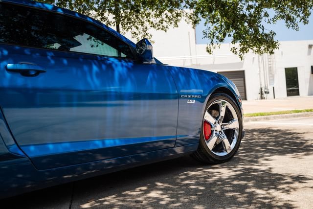 Used 2010 Chevrolet Camaro SS w/ RS Package RWD image 27