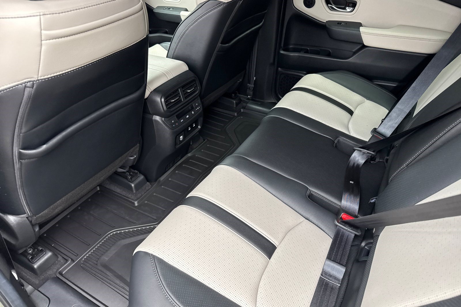 Certified 2026 Honda Passport TrailSport Elite image 26