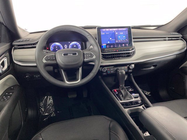 Used 2023 Jeep Compass Limited w/ Elite Group AWD/4WD image 40