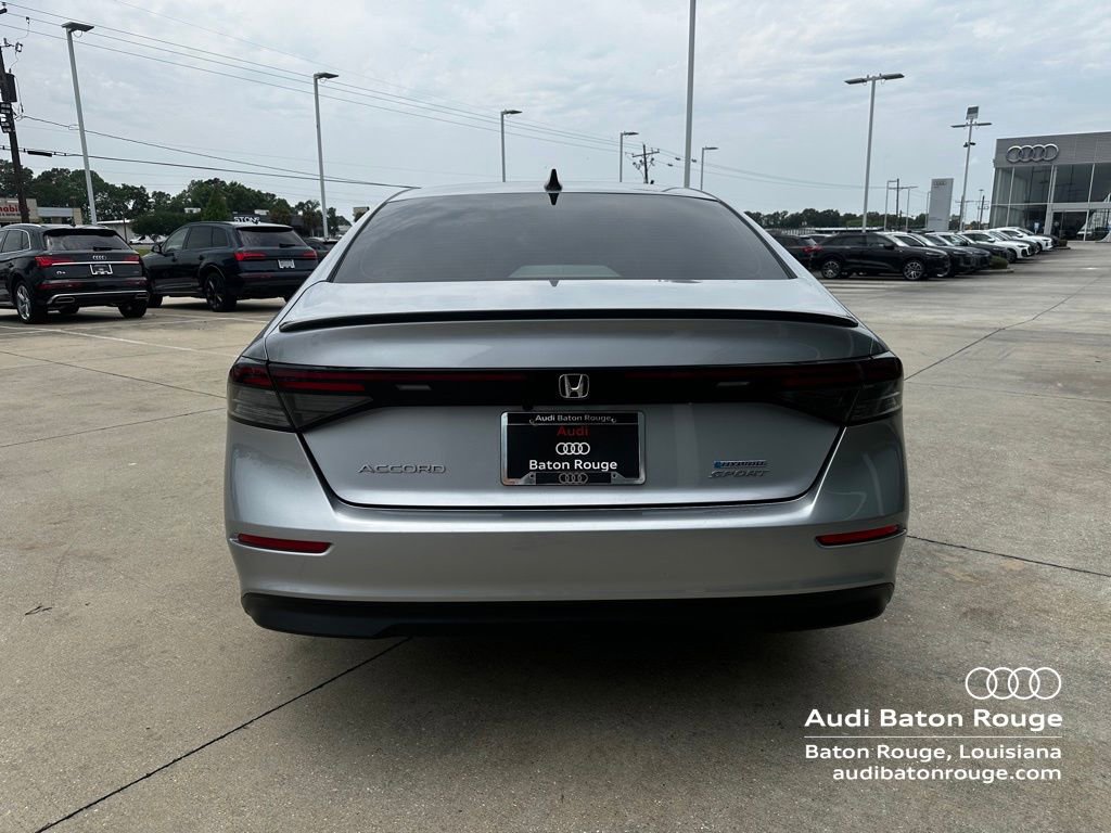 Used 2023 Honda Accord Sport image 4