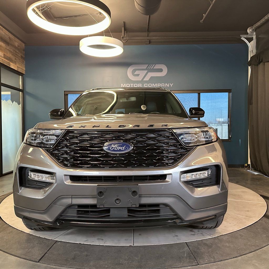 Used 2022 Ford Explorer ST-Line w/ Class IV Trailer Tow Package AWD/4WD image 8