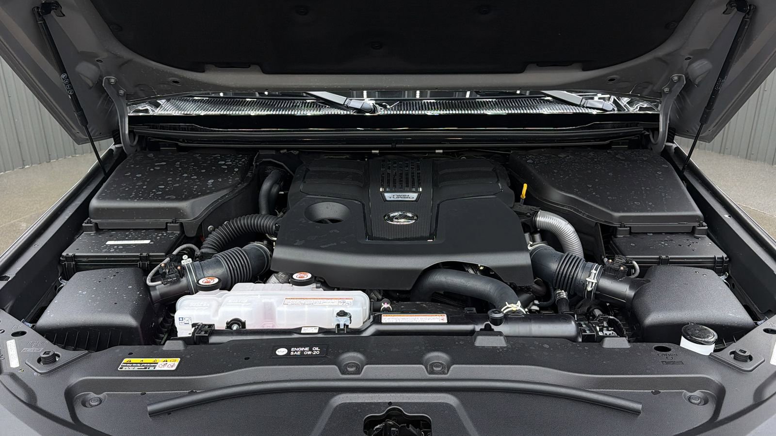 Used 2025 Lexus GX 550 w/ Accessory Package (2T) image 21