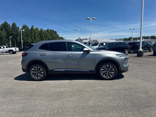Used 2024 Buick Envision Preferred AWD/4WD image 3