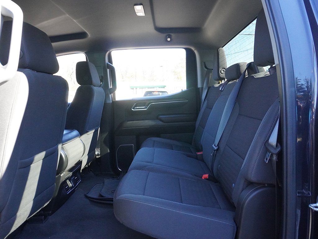 Used 2022 Chevrolet Silverado 1500 LT image 31