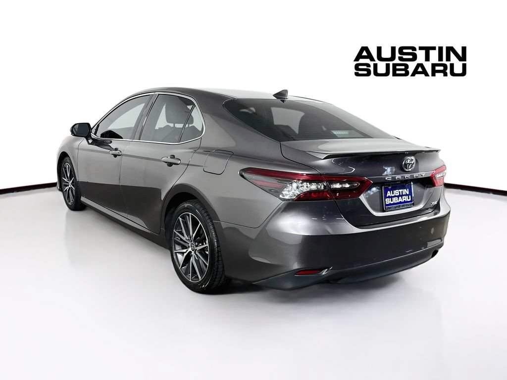 Used 2021 Toyota Camry XLE FWD image 5