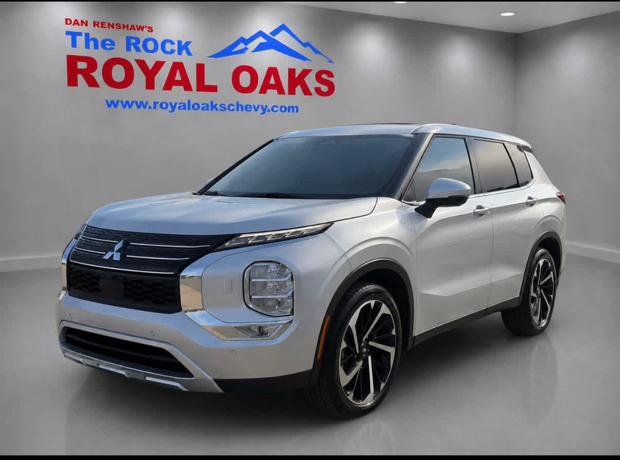Used 2024 Mitsubishi Outlander SE AWD/4WD video 1