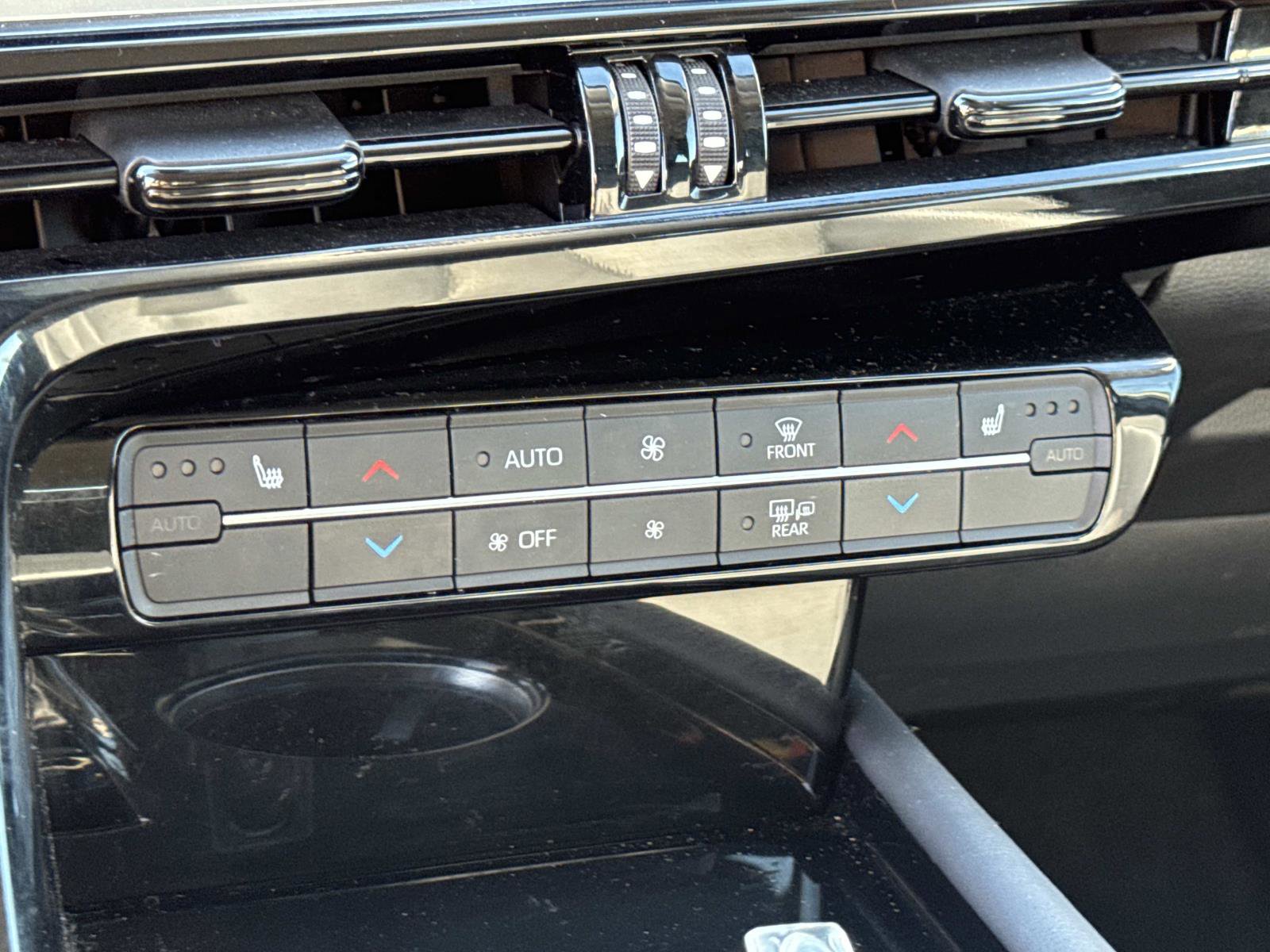 Used 2022 Toyota Mirai image 14