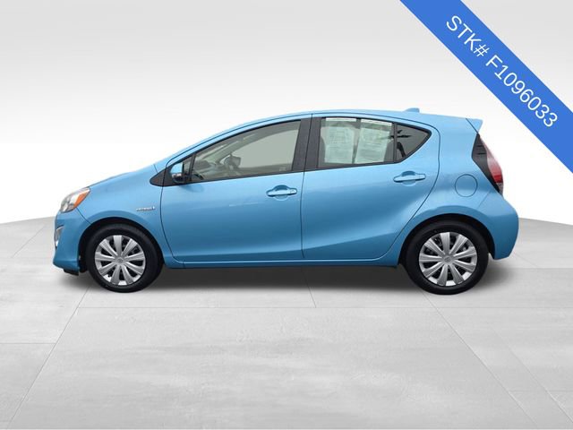 Used 2015 Toyota Prius C Two image 4