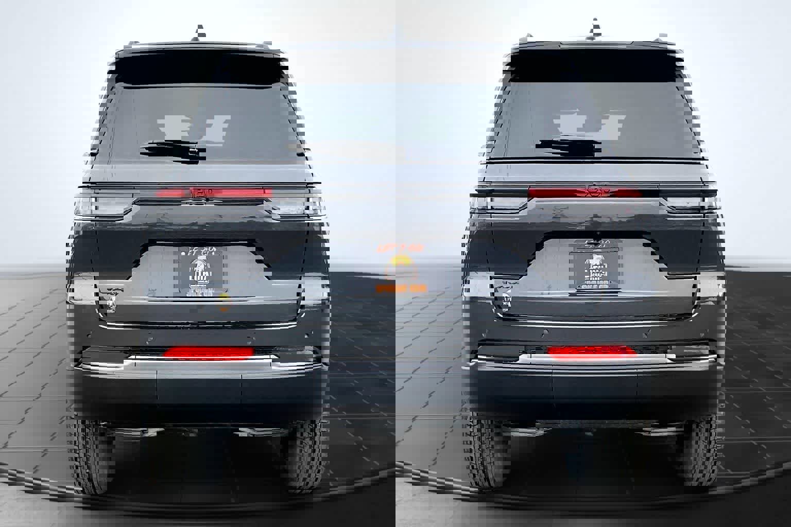 New 2026 Jeep Grand Cherokee Altitude image 5