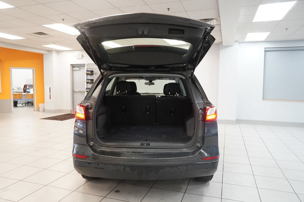 Used 2019 Chevrolet Equinox LS FWD image 9