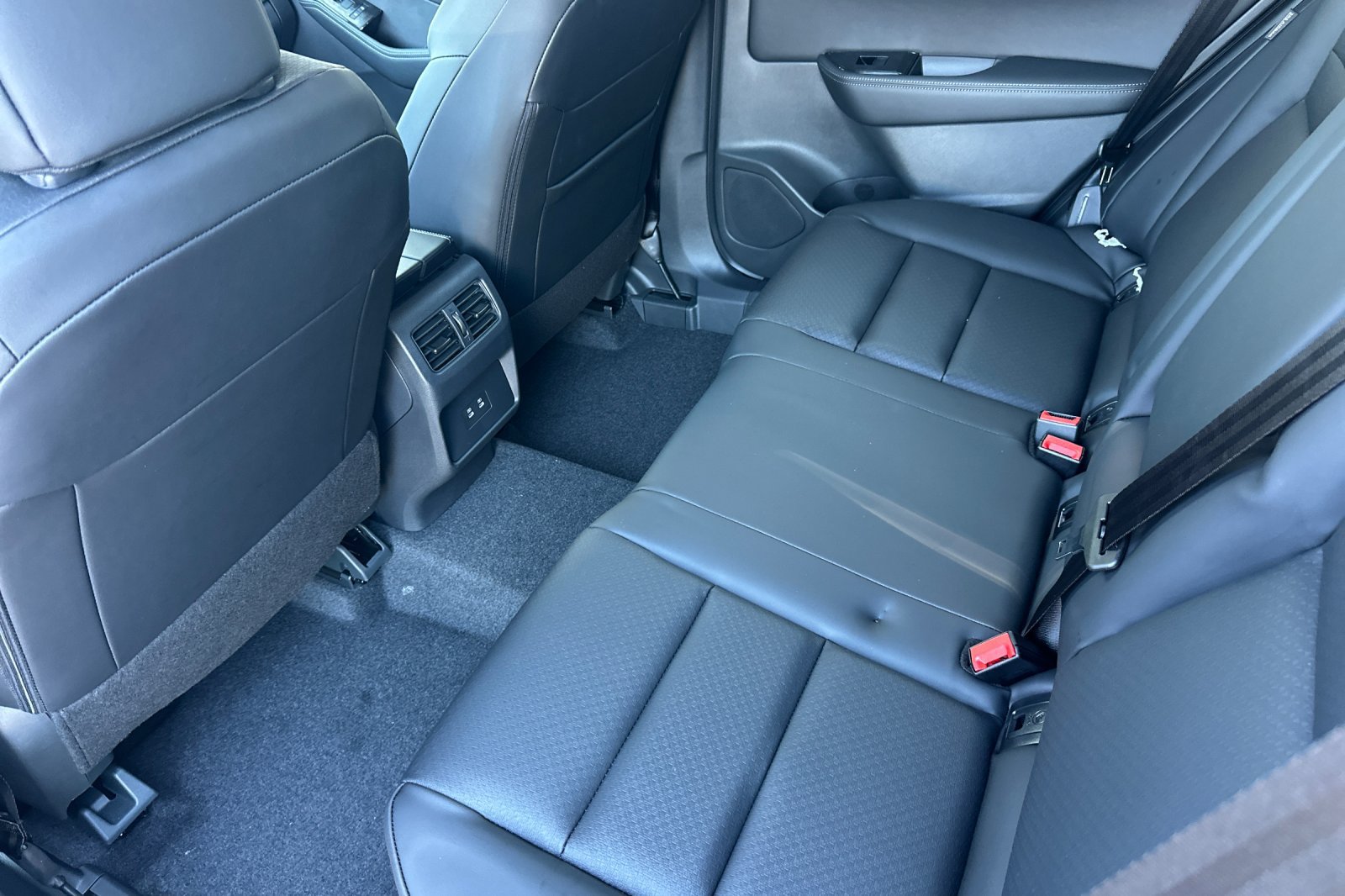 New 2026 Nissan Rogue Dark Armor FWD image 9