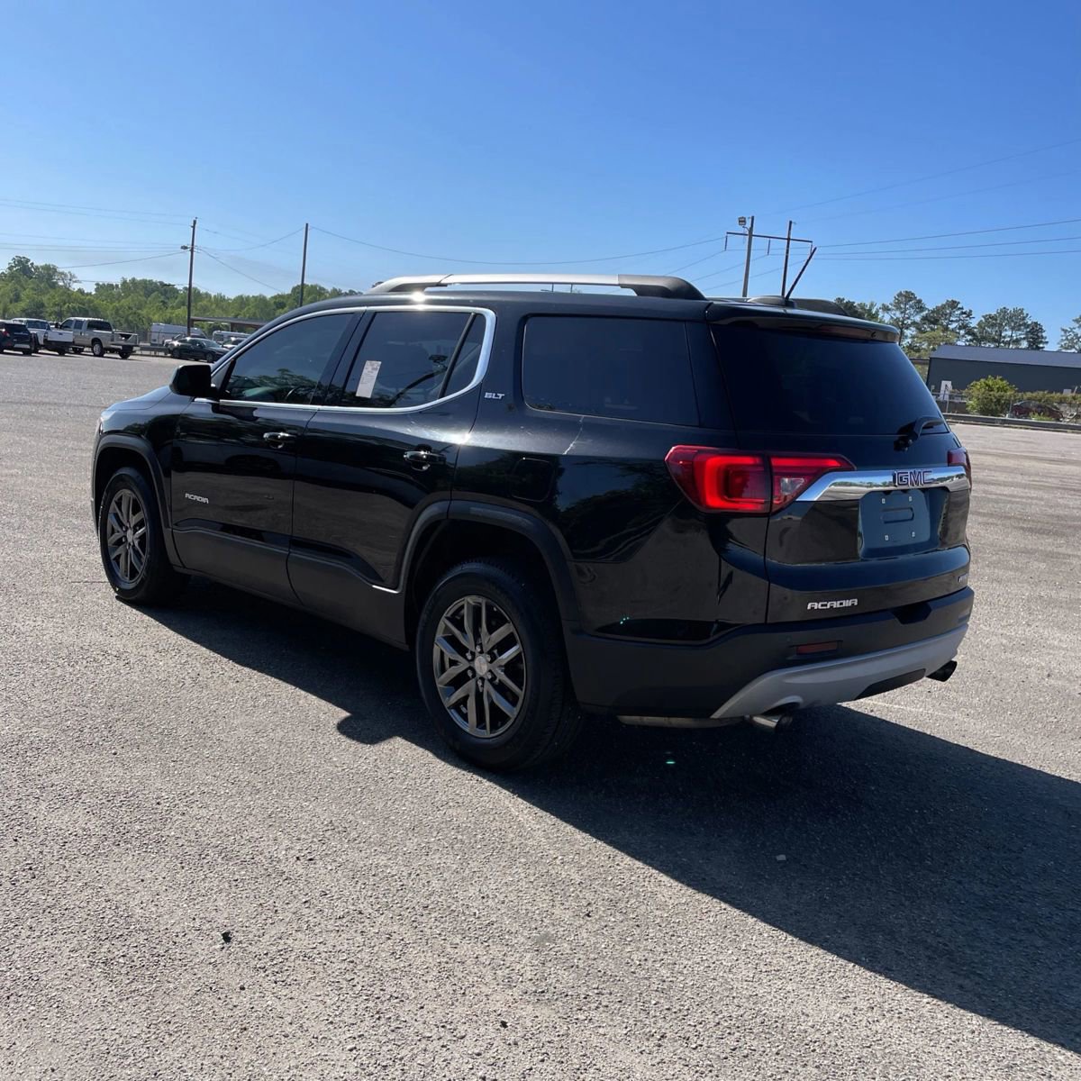 Used 2017 GMC Acadia SLT image 3