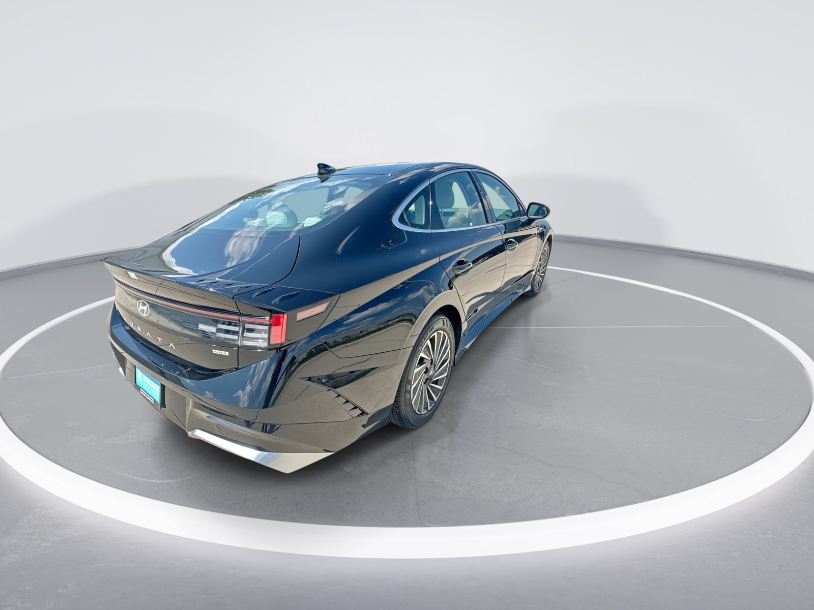 Used 2025 Hyundai Sonata SEL FWD image 8