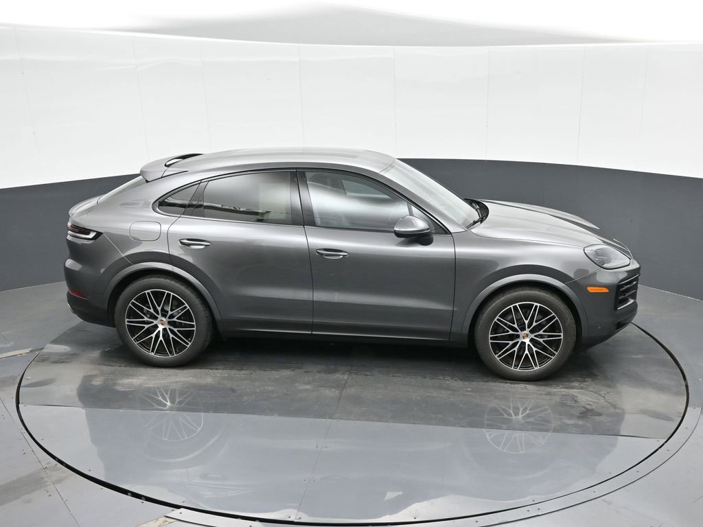 Certified 2025 Porsche Cayenne Coupe image 31