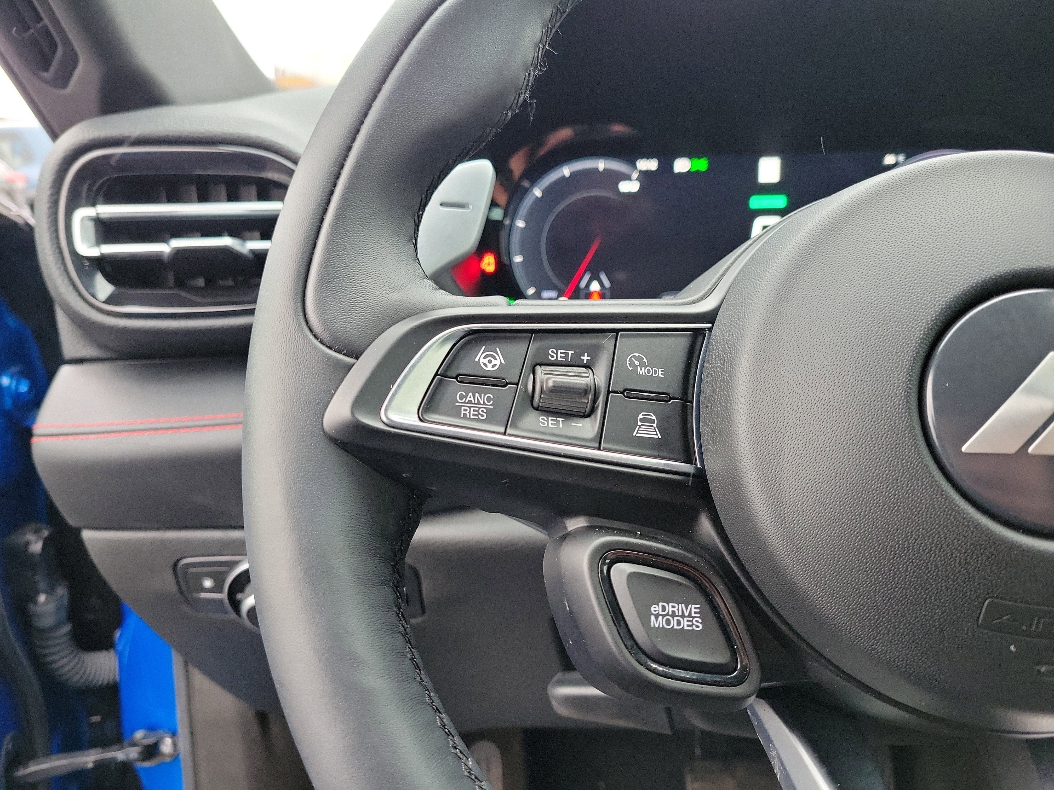 Used 2024 Dodge Hornet R/T w/ Tech Pack w/o Parking image 22