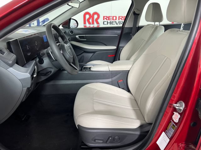Used 2025 Hyundai Sonata SEL FWD image 9
