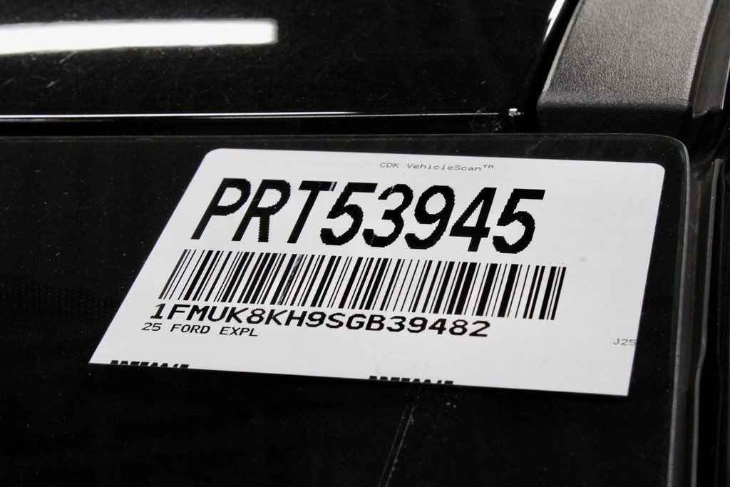 Certified 2025 Ford Explorer ST-Line w/ ST-Line Street Pack image 36