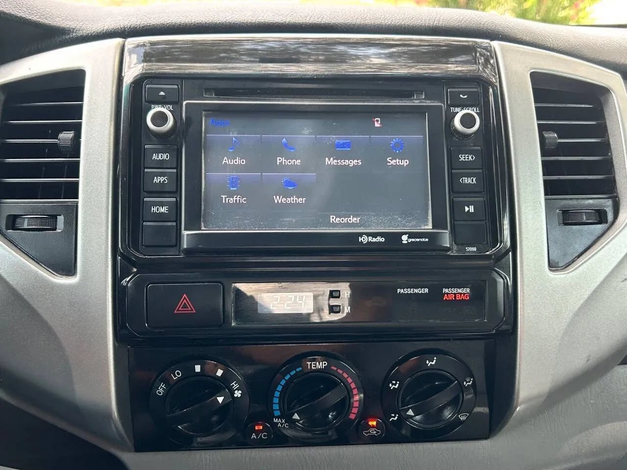Used 2014 Toyota Tacoma PreRunner w/ SR5 Package RWD image 19