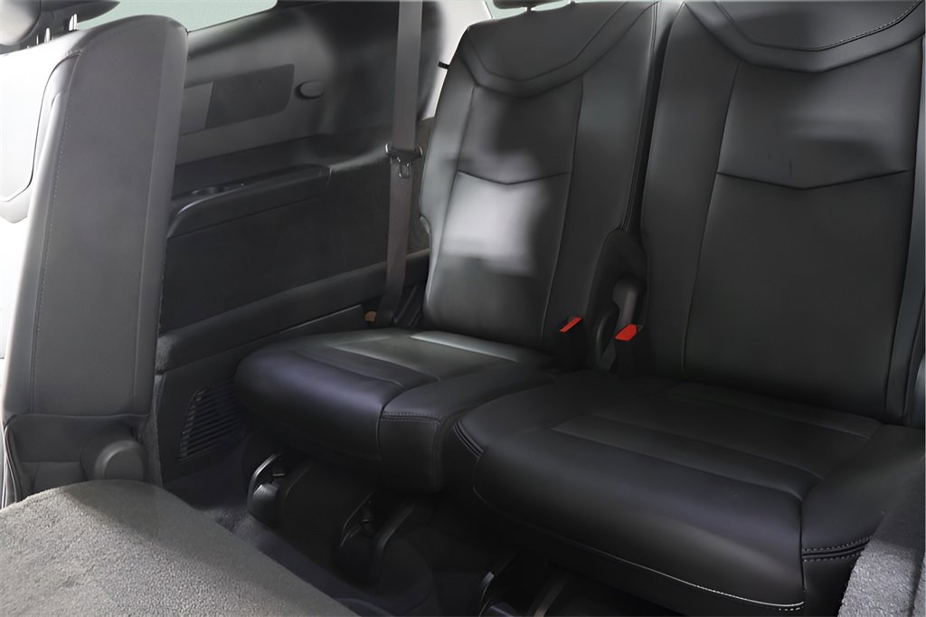 Used 2024 Cadillac XT6 Sport w/ Technology Package image 29