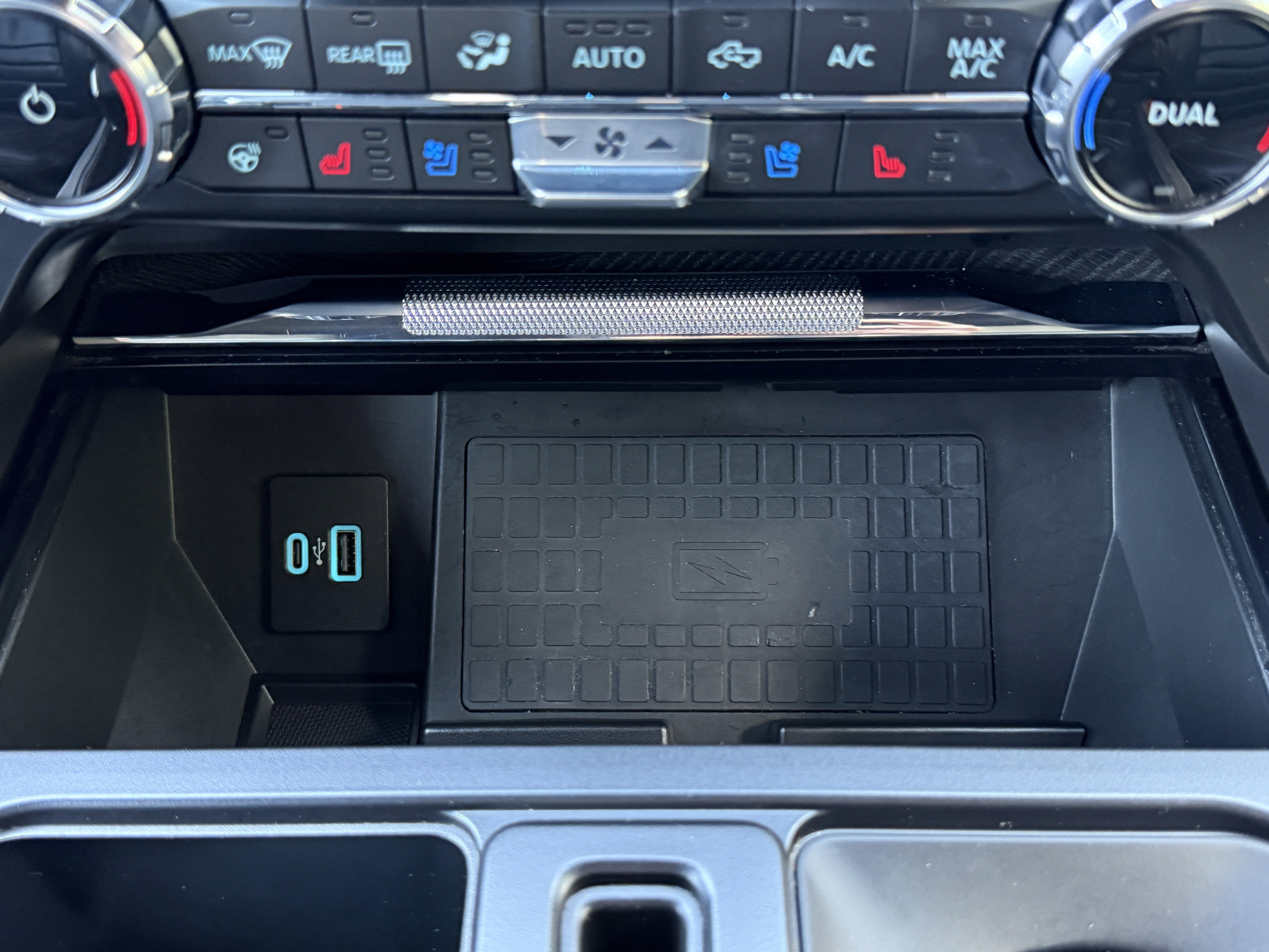 Used 2022 Ford F150 Platinum w/ Equipment Group 701A High AWD/4WD image 26