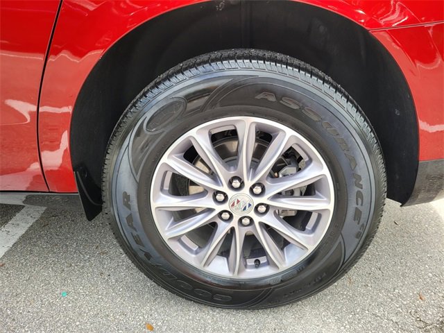 Used 2024 Buick Enclave Premium image 17