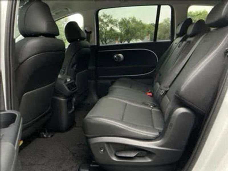 New 2026 Hyundai Ioniq 9 SEL image 14