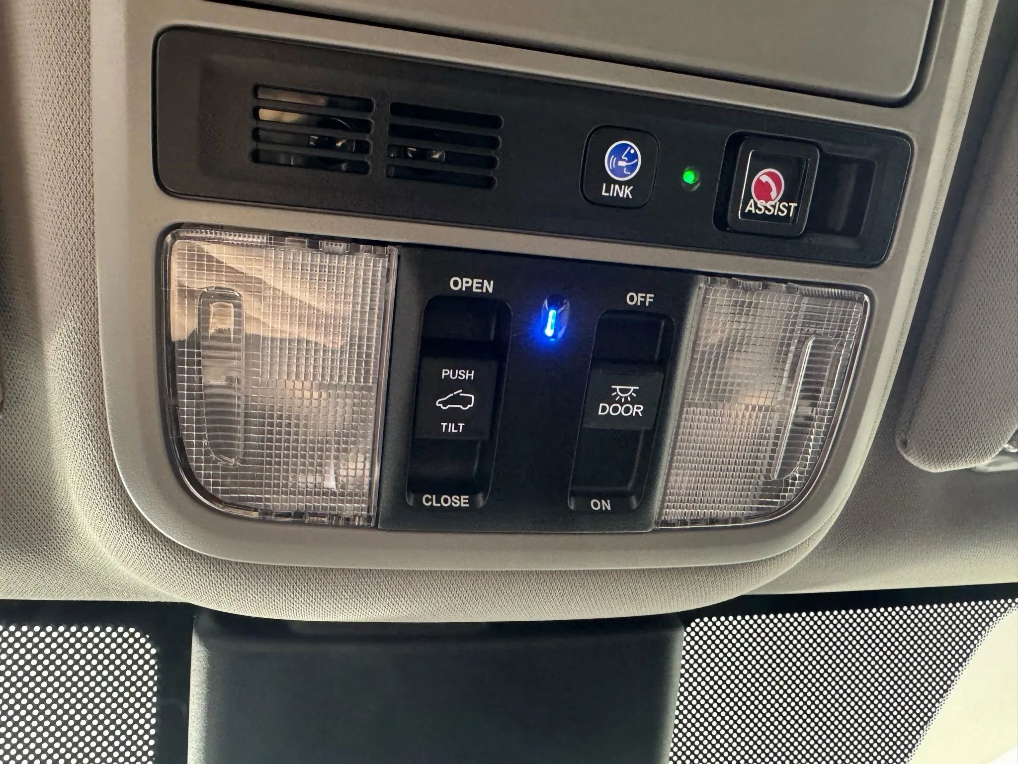 Used 2024 Honda Odyssey Elite image 24