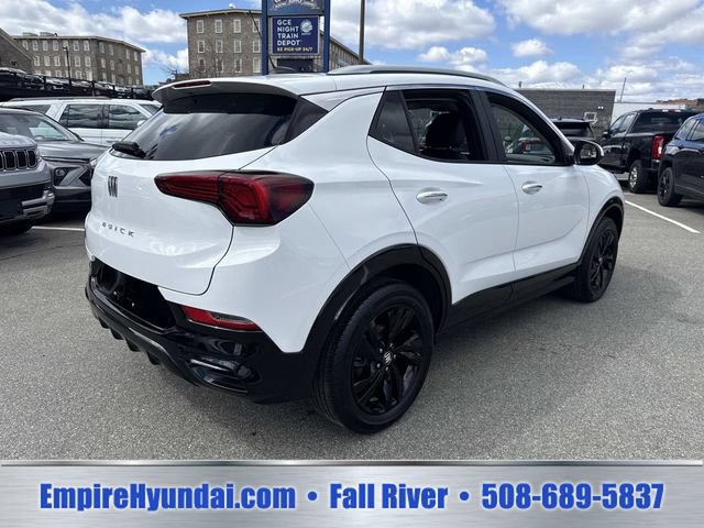 Used 2024 Buick Encore GX Sport Touring AWD/4WD image 6