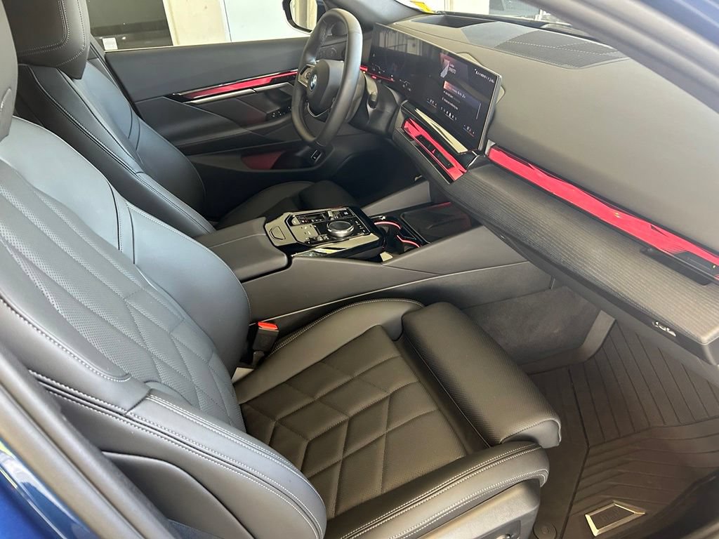 Used 2026 BMW i5 eDrive40 w/ Premium Package RWD image 26