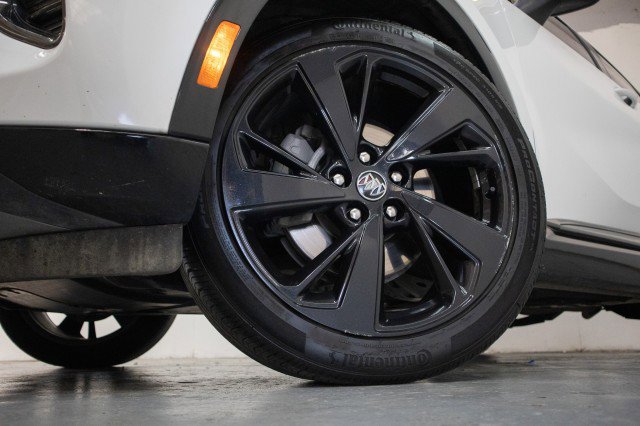 Used 2023 Buick Envision Essence w/ Sport Touring Package image 3
