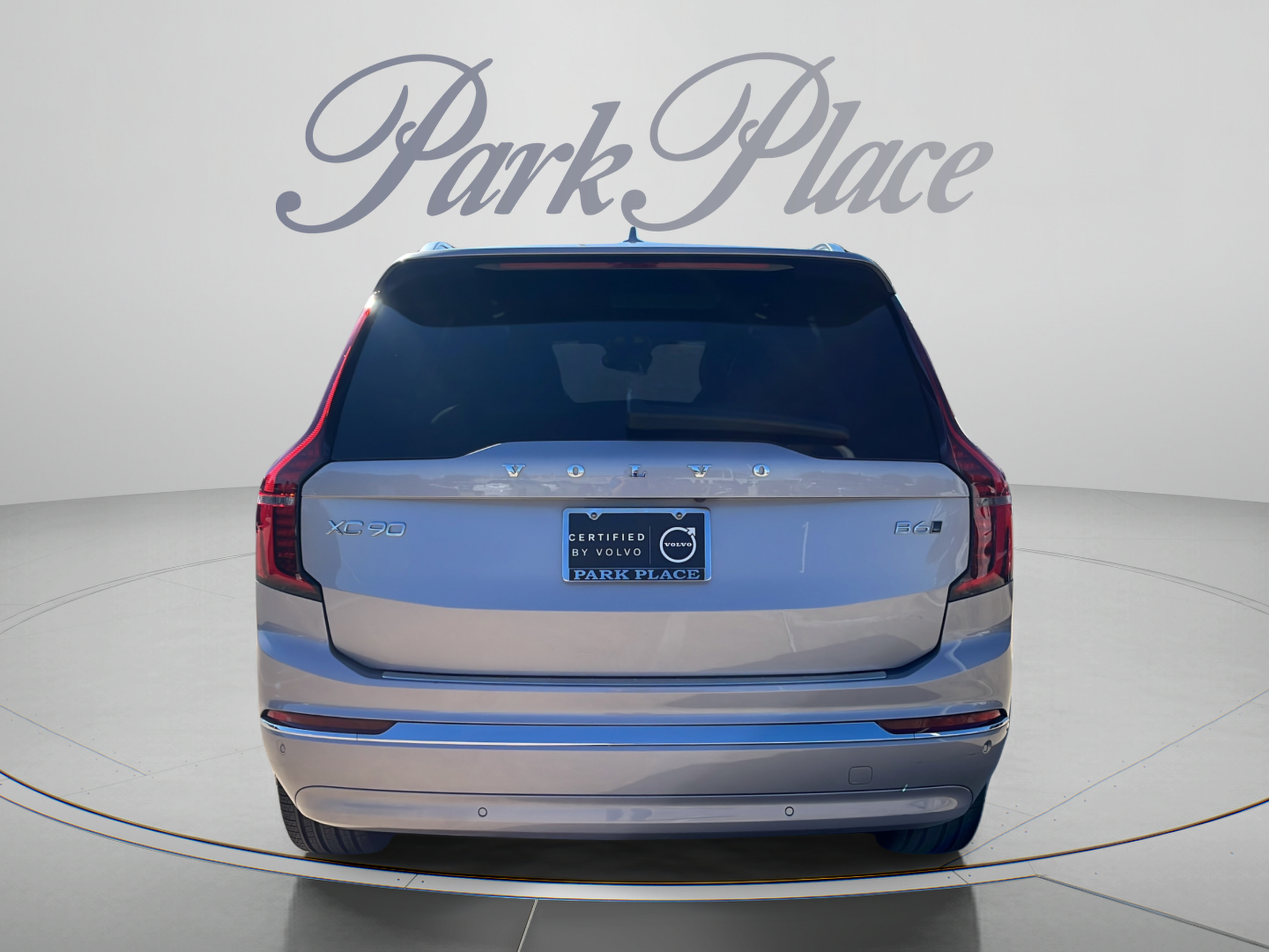 Used 2026 Volvo XC90 B6 Plus w/ Protection Package Premier AWD/4WD image 4