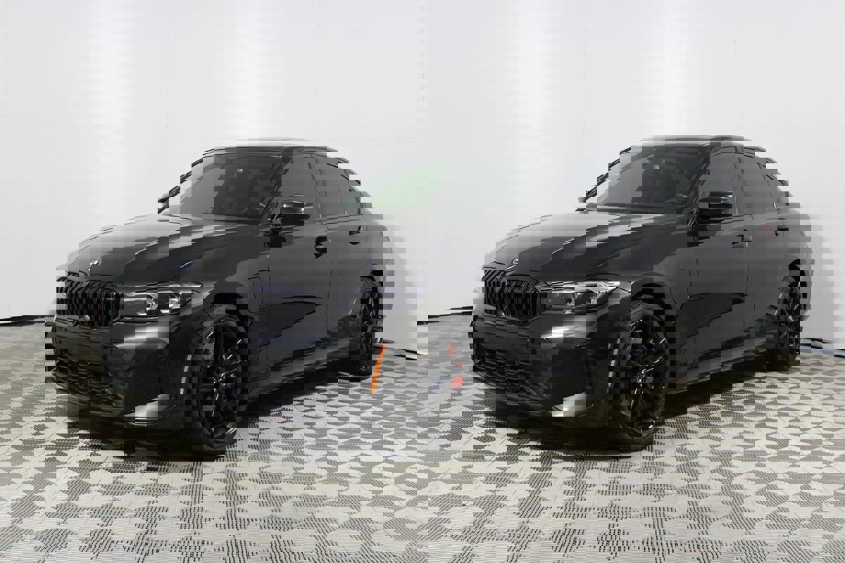 Used 2024 BMW 330e w/ M Sport Package image 3