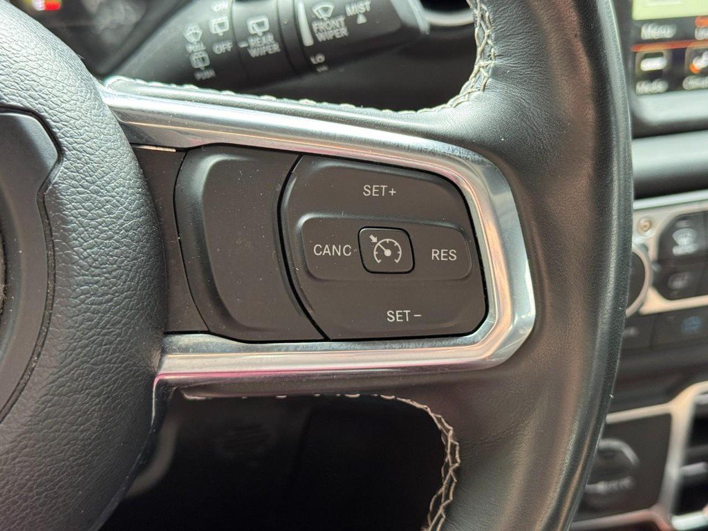 Used 2023 Jeep Wrangler Unlimited Sahara AWD/4WD image 20