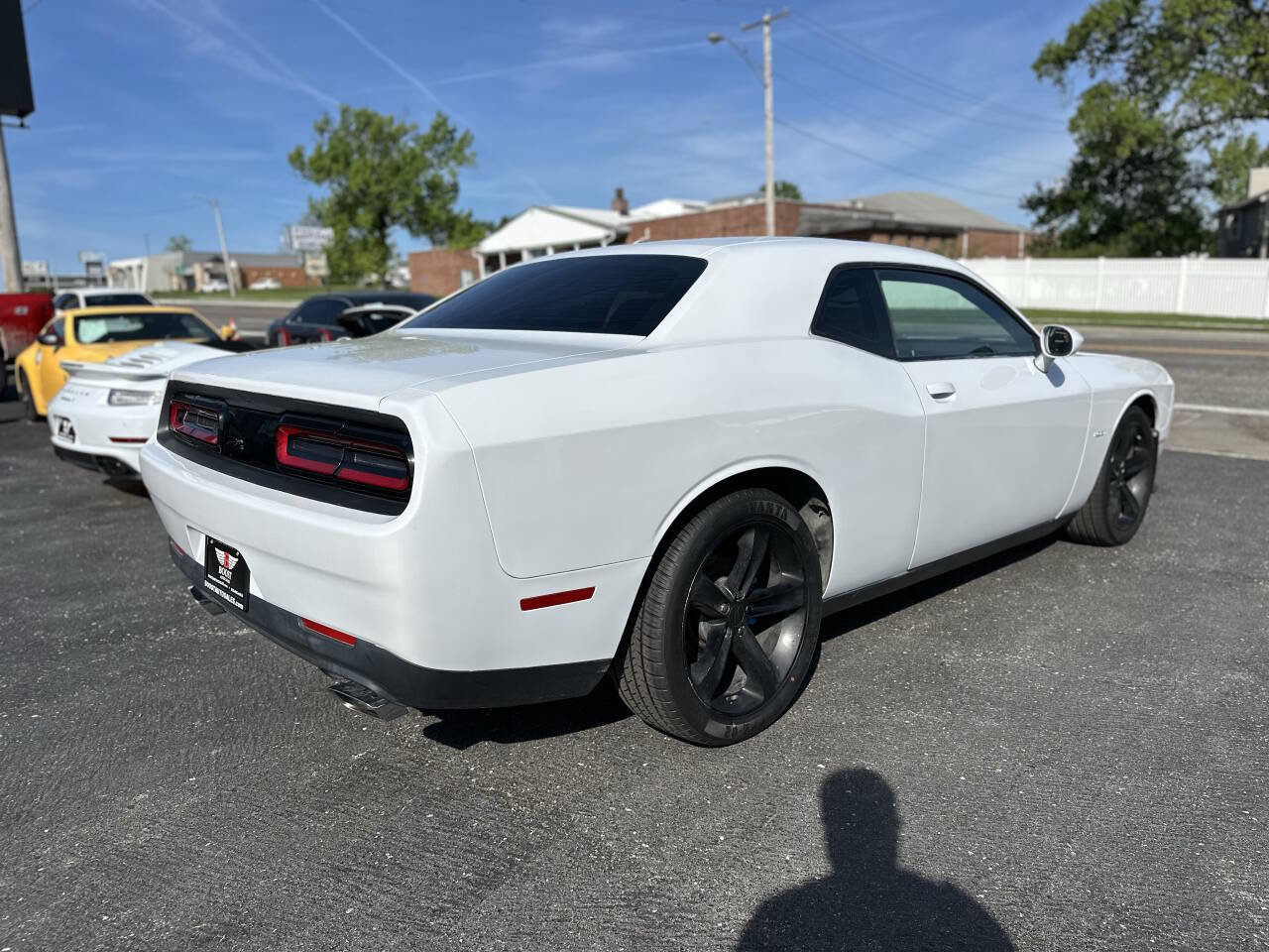 Used 2017 Dodge Challenger R/T image 7