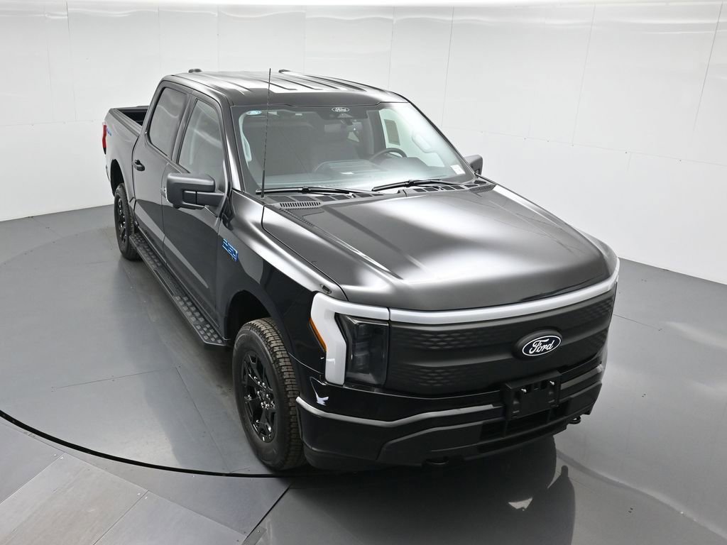 New 2025 Ford F150 Lightning XLT image 37