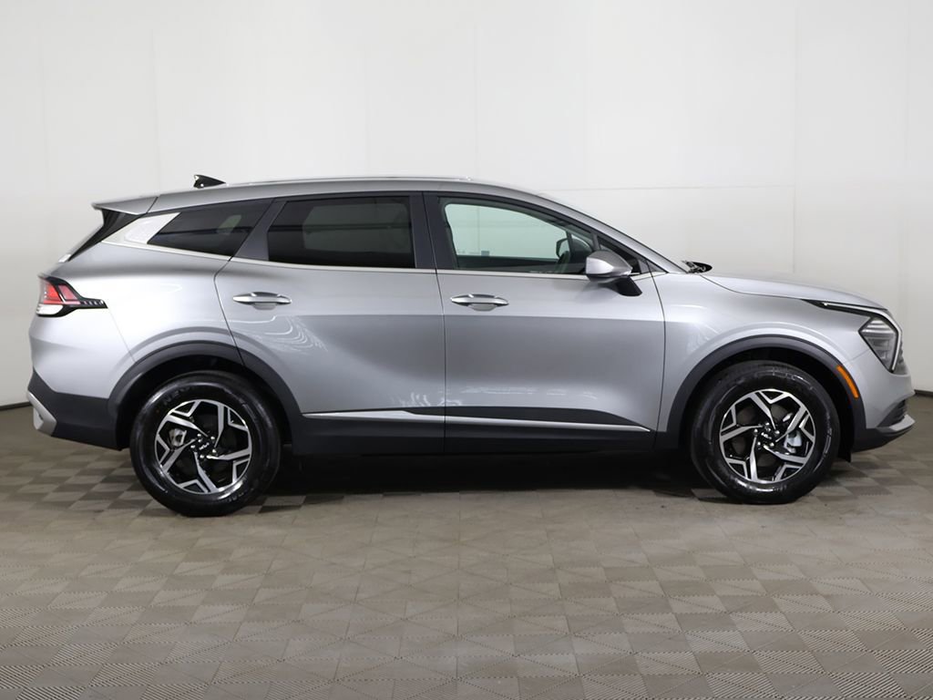 Certified 2024 Kia Sportage LX AWD/4WD image 17