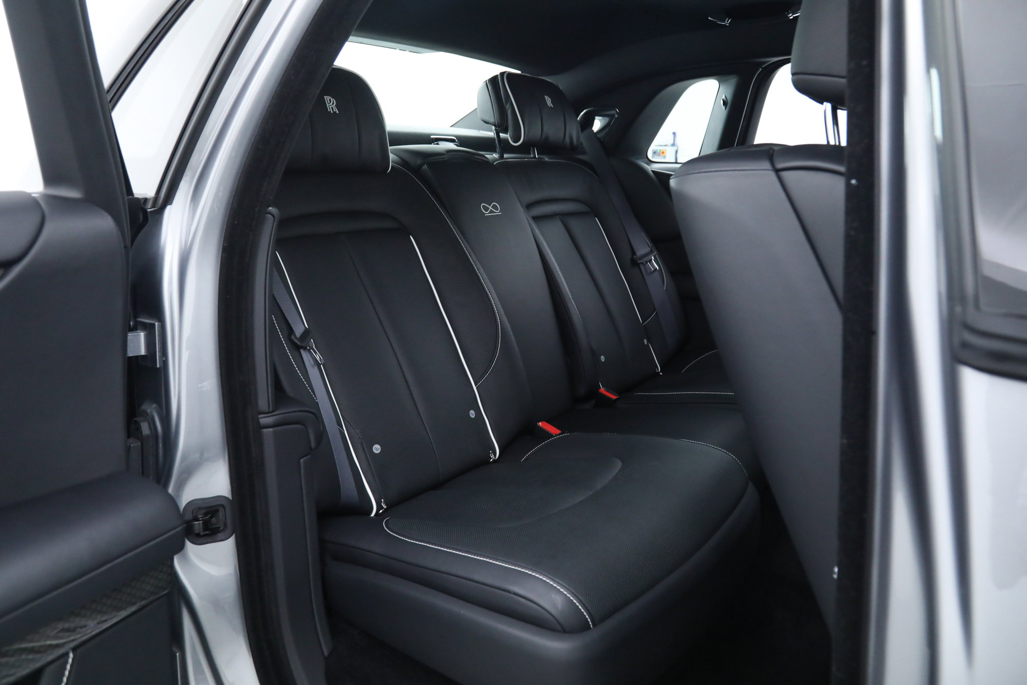 Used 2023 Rolls-Royce Ghost Black Badge image 21