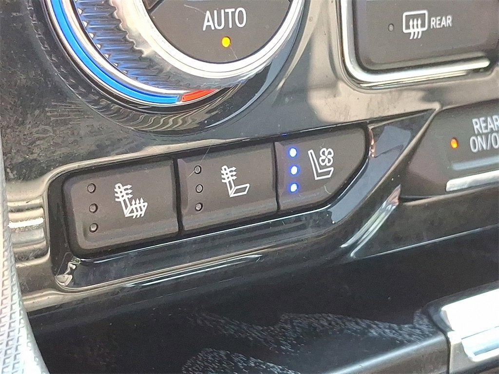 Certified 2023 GMC Yukon Denali w/ Denali Reserve Package image 27