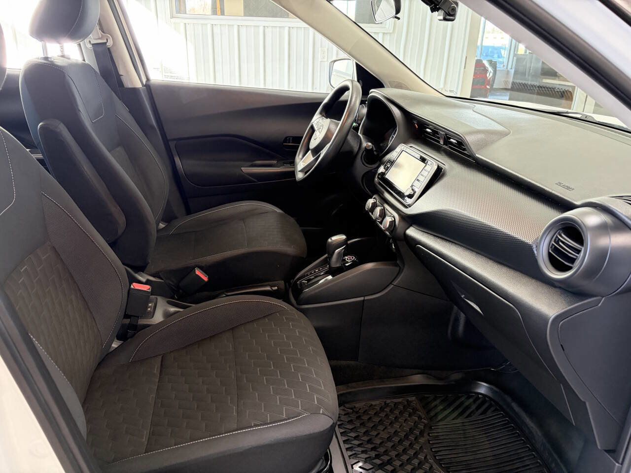 Used 2022 Nissan Kicks S image 26