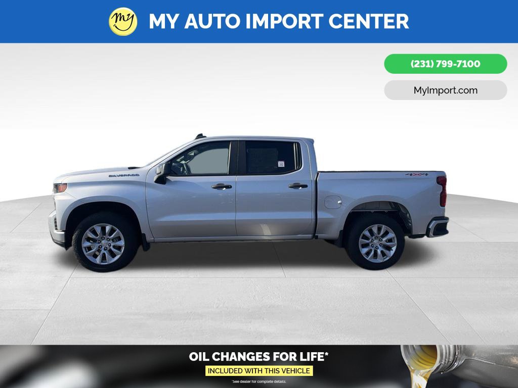 Used 2020 Chevrolet Silverado 1500 Custom w/ Custom Value Package AWD/4WD image 4